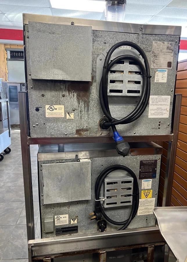 Refurbished TURBOCHEF NGC RAPID COOK CONVECTION OVEN 208/240V WITH STONE NICE SHAPE!
