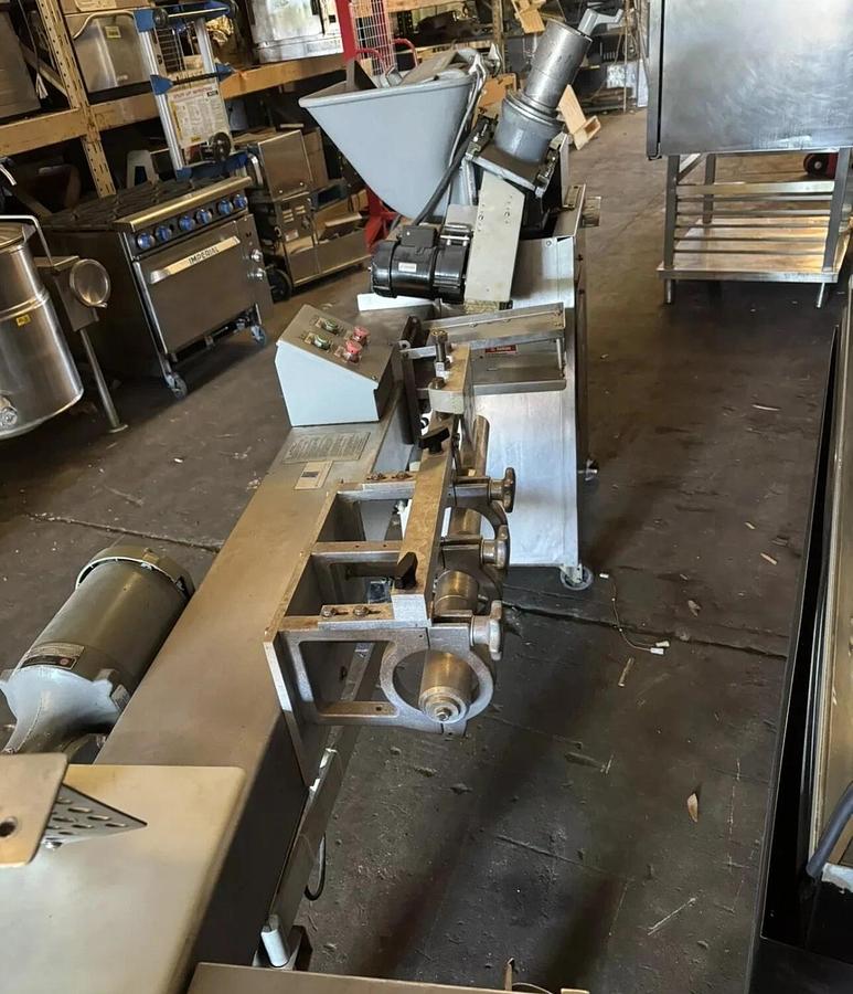 Used BAGEL O MATIC COMBINATION DOUGH DIVIDER / BAGEL FORMER