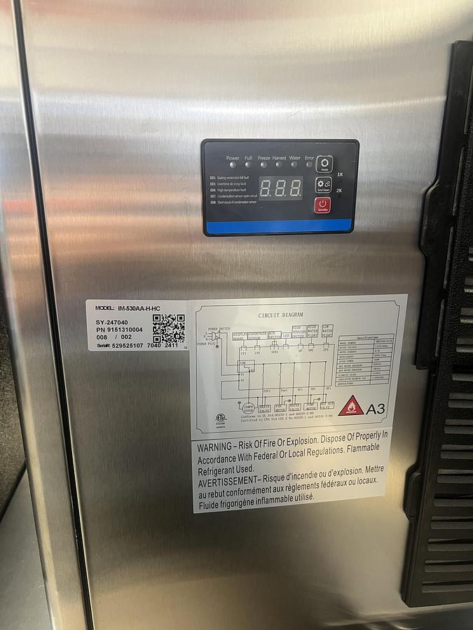 North Pole 500 lb Commercial Ice Machine with 375 lb Storage Bin – Stainless Steel – Air Cooled – 115V