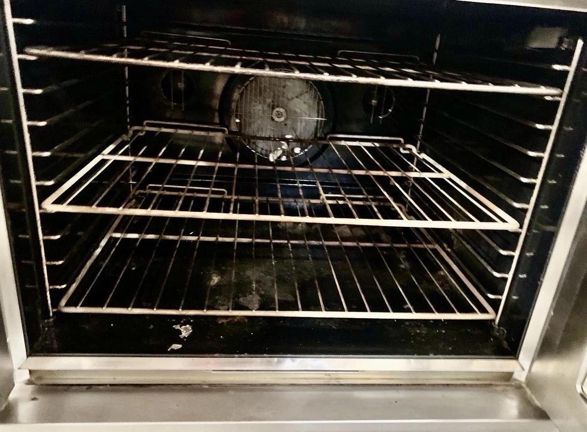 Used Blodgett  Zephaire Double Full Size Natural Gas Convection Oven Very Nice!