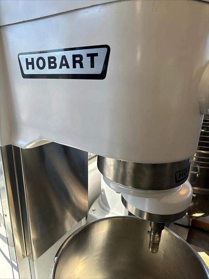 Used HOBART 140 Qt Mixer V 140 5HP 200V 3 Phase With Bowl Included BEAUTIFUL SHAPE!