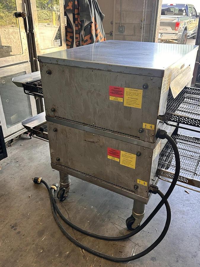 Refurbished 2022 Middleby Marshall CTX DZ33T Electric Pizza Conveyor Oven 208V 1/3 Phase