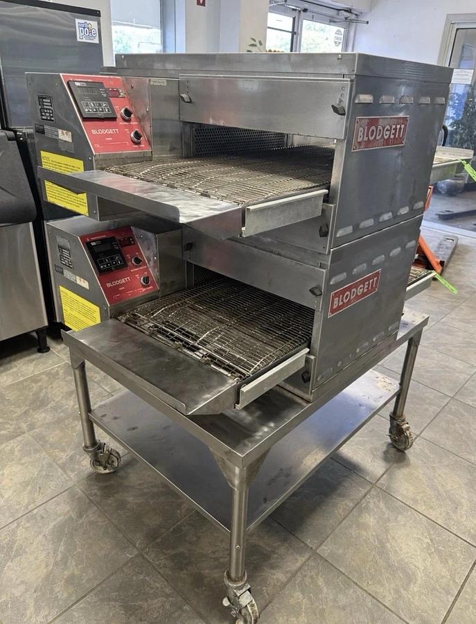 Used BLODGETT Electric Double Stack Conveyor Oven 208v 1 Phase 18” Belt NICE WORKING!