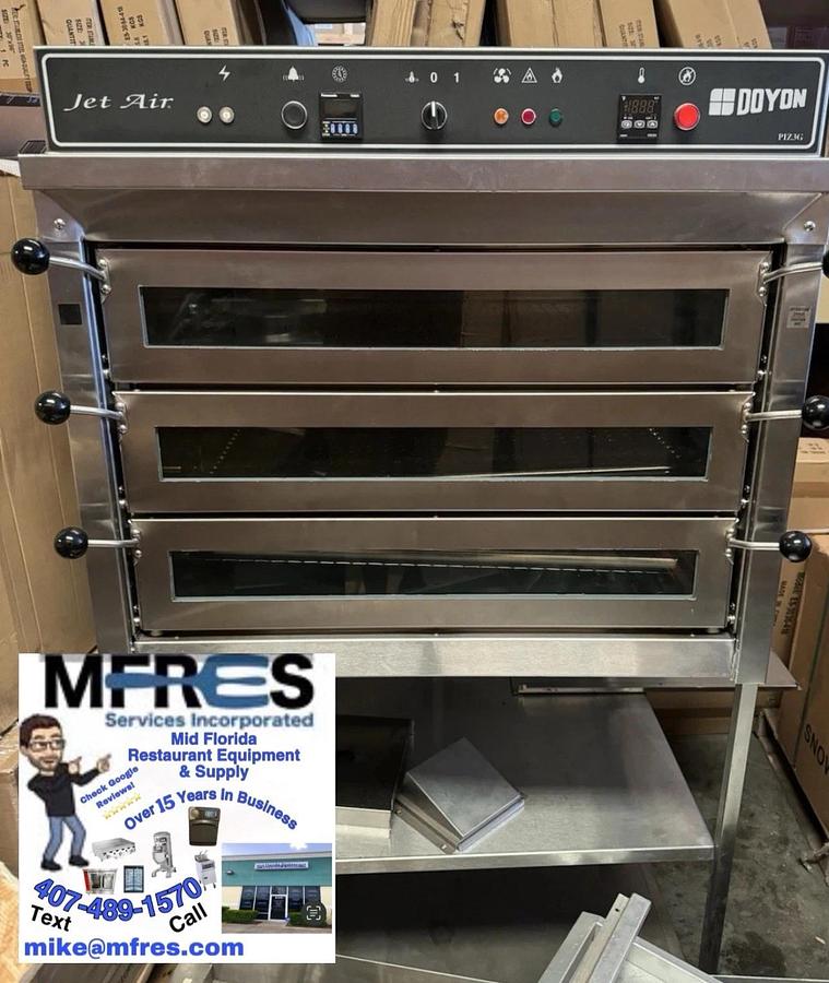 Doyon PIZ3G Gas 3-Deck Pizza Oven - Jet Air Convection With Stand. BEAUTIFUL!