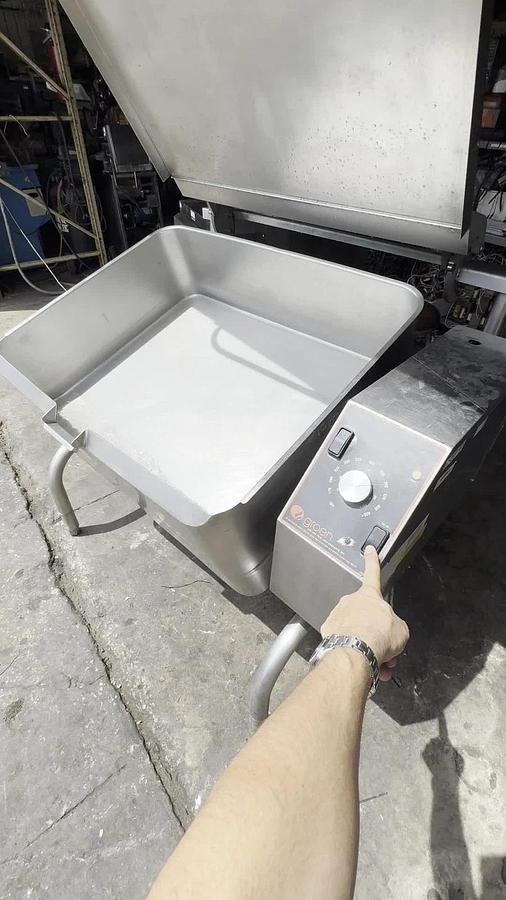 Refurbished GROEN 40 GALLON NATURAL GAS ELECTRIC TILT SKILLET BRAISING PAN BEAUTIFUL !