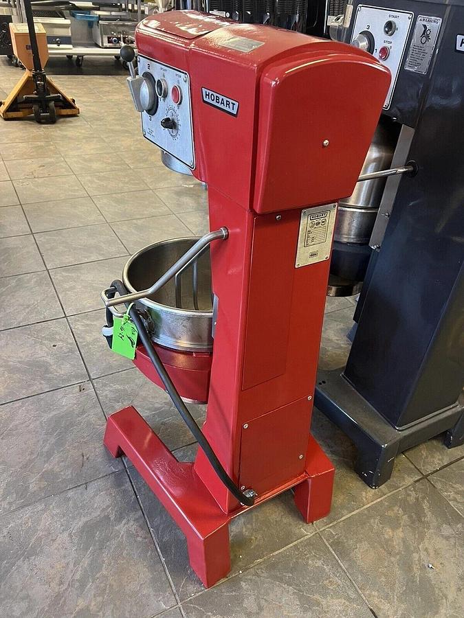 Used Hobart D300 30 Qt Mixer w/ Bowl, Paddle, & Hook 208v 3phase BEAUTIFUL SHAPE!