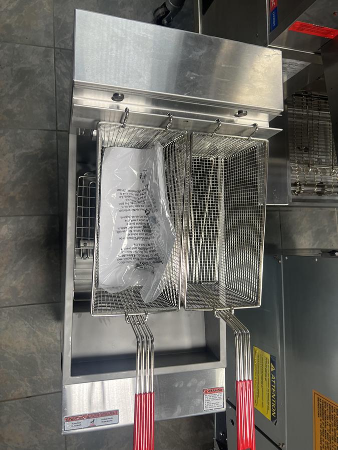 Elite Commercial Electric Deep Fryer – Digital Controls – 1 Phase or 3 Phase