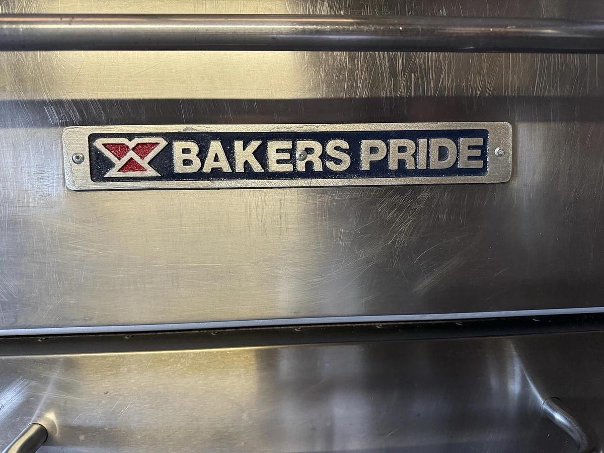Refurbished BAKERS PRIDE Y600 COMMERCIAL 78"  PIZZA DECK GAS OVEN