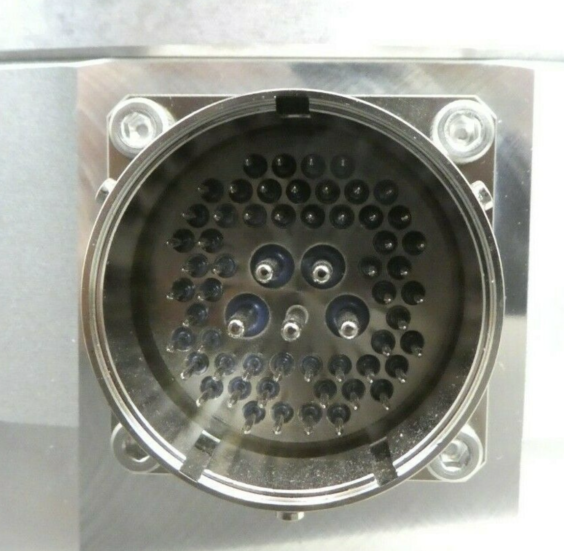 Used Edwards YT70-0Z-010 Turbomolecular Pump TEL 2L80-001464-12 New Spare