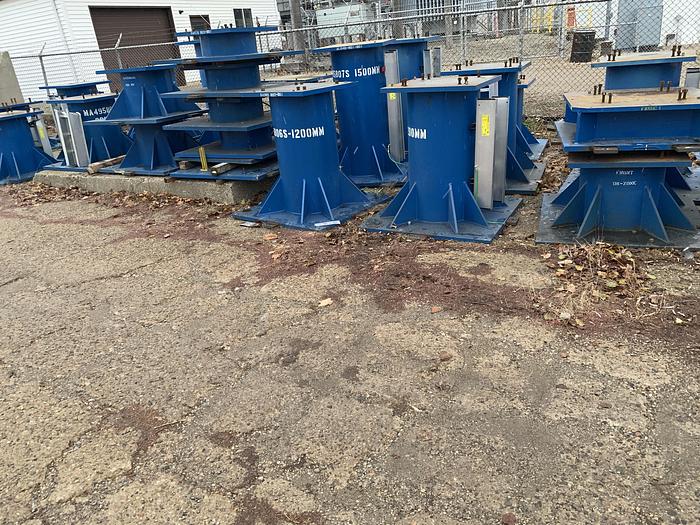 Used RISE UP ABOVE THE REST! FANUC R2000 & M900 SERIES ROBOT 900 MM HEIGHT RISERS/STANDS