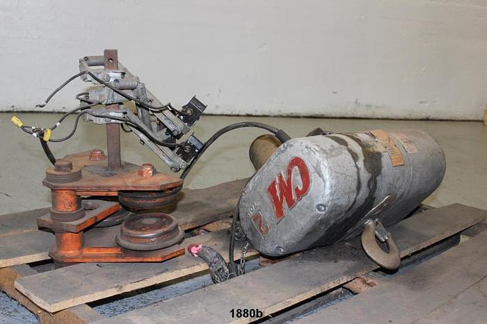 Used Cm LOADMASTER Hoist, 2-Ton, Chain Type, 550 Volt #18800
