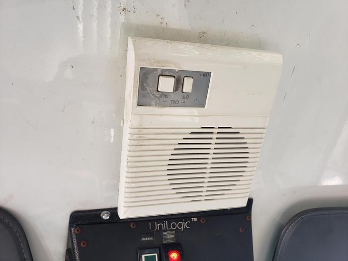 Used UNDER CDL! UNDER CDL! 1999 GMC 6500 Posi Plus 800 Cable Placer Bucket Boom Truck