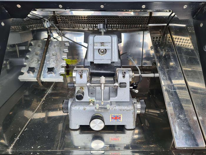 Used Bright OTF Cryostat