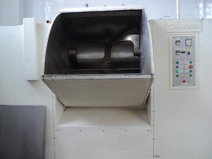 Used (3) HECRONA Z-BLADE MIXERS