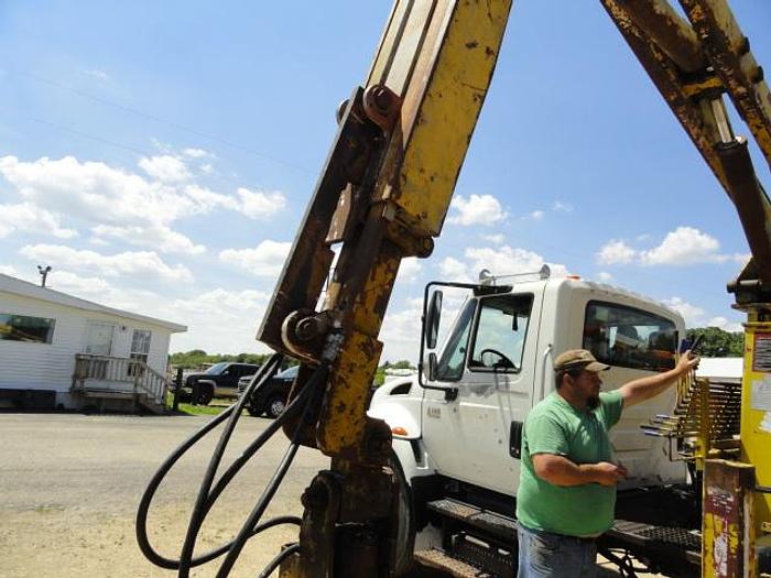 Used 2002 INTERNATIONAL DURASTAR 4400