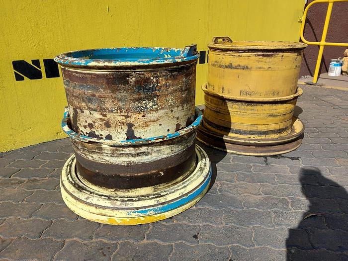 Used CAT 980 FEL Rims