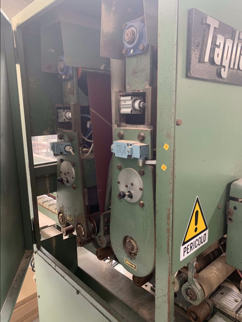Usato Levigatrice per elementi marca Tagliabue a 2 nastri per lato