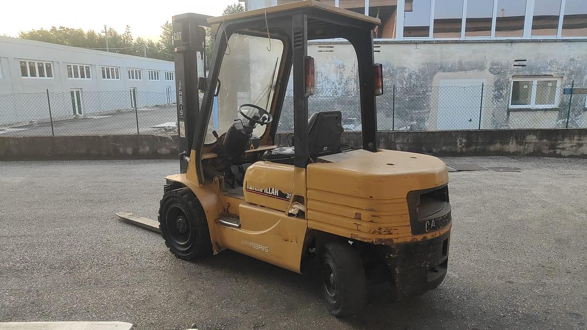 Usato CATERPILLAR - CARRELLO ELEVATORE DIESEL