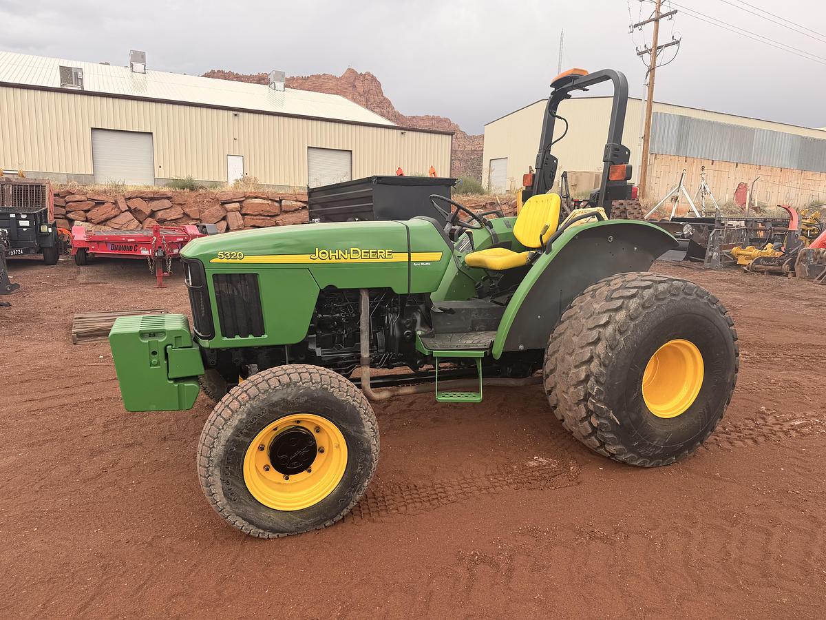 Used 2002 John Deere 5320 Tractor