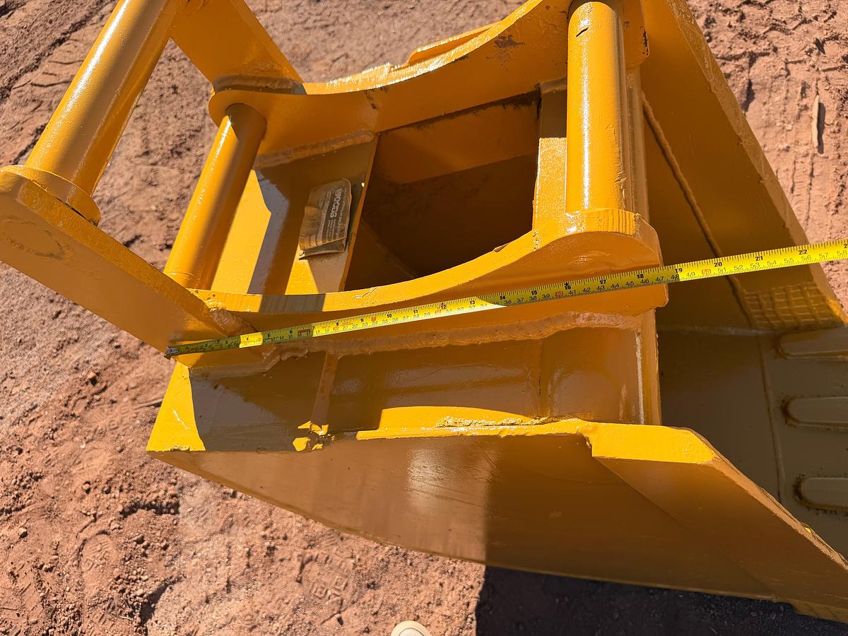 Used 24" Excavator Bucket