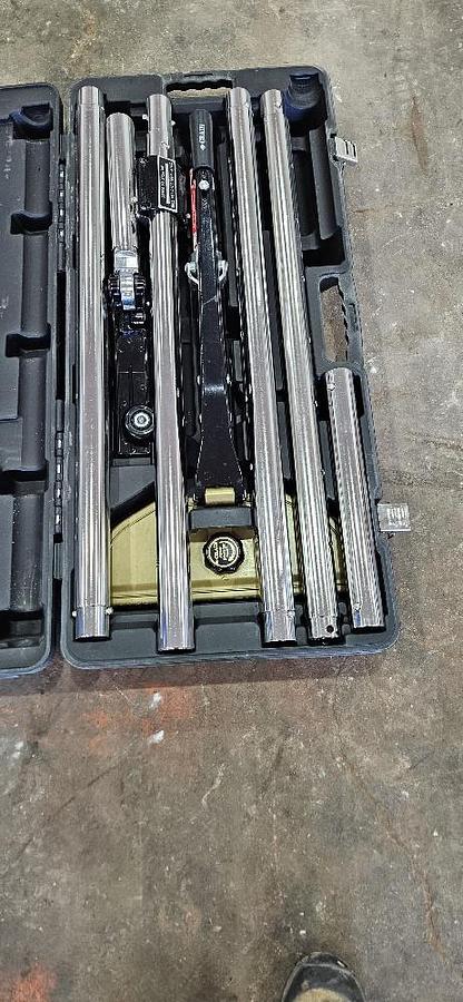 Used Carpet Strecher