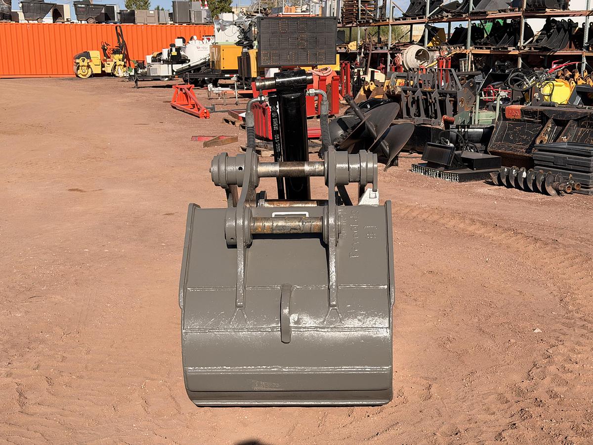 Used Excavator Progressive Link with Cylinder and 37" Bucket