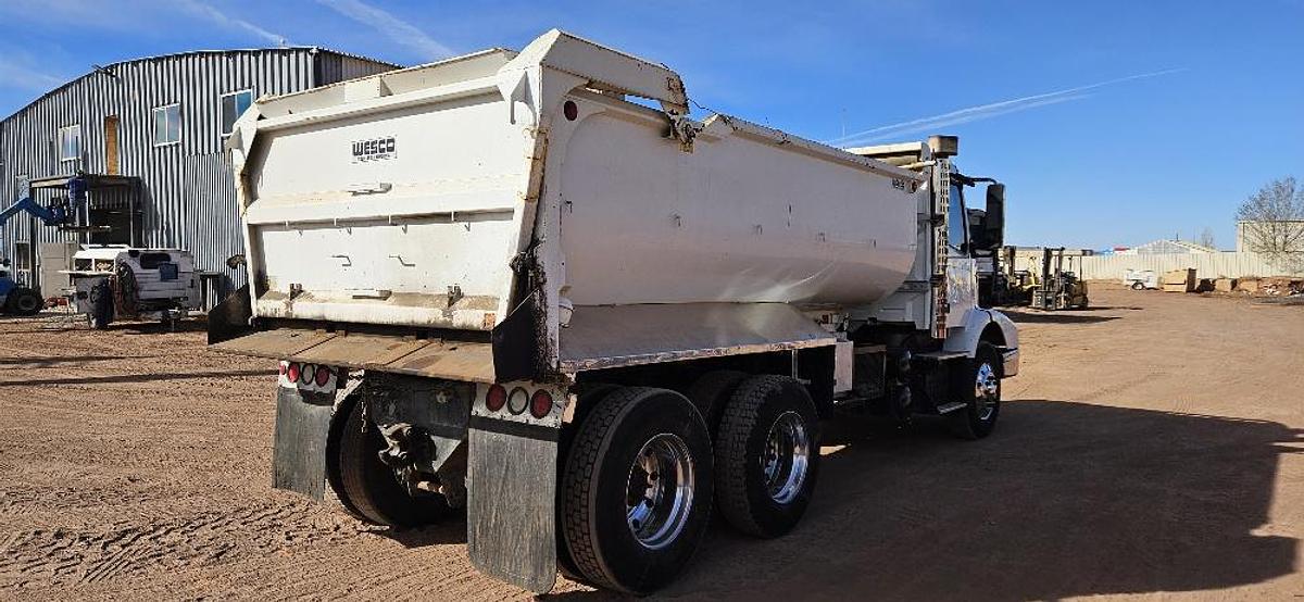 Used 2008 Volvo Dump Truck
