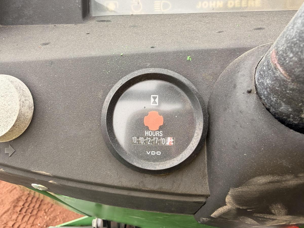 Used 2002 John Deere 5320 Tractor