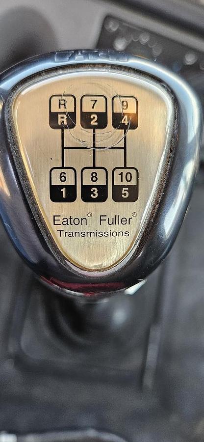 Used 2013 Freightliner M2 112 Flatbed Truck