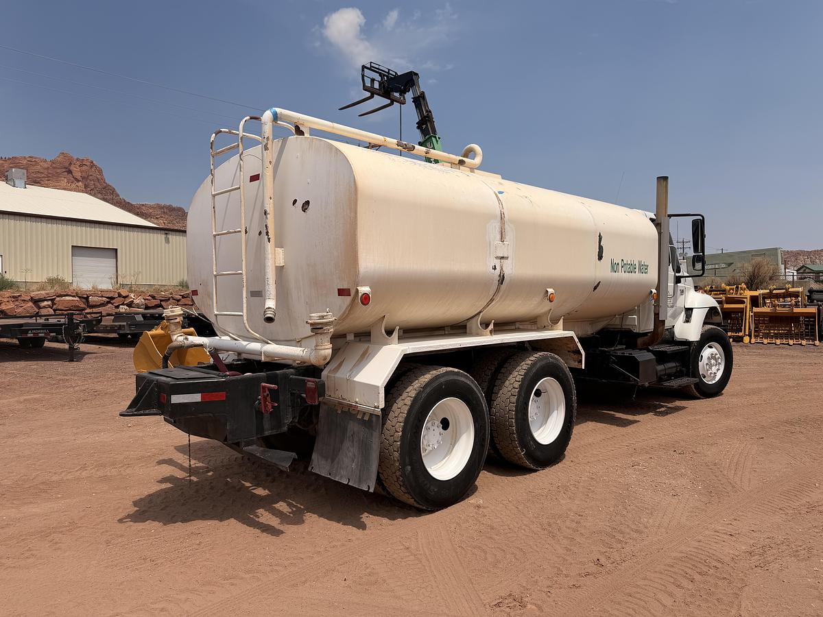 Used 2007 International 4000 Gallon Water Truck
