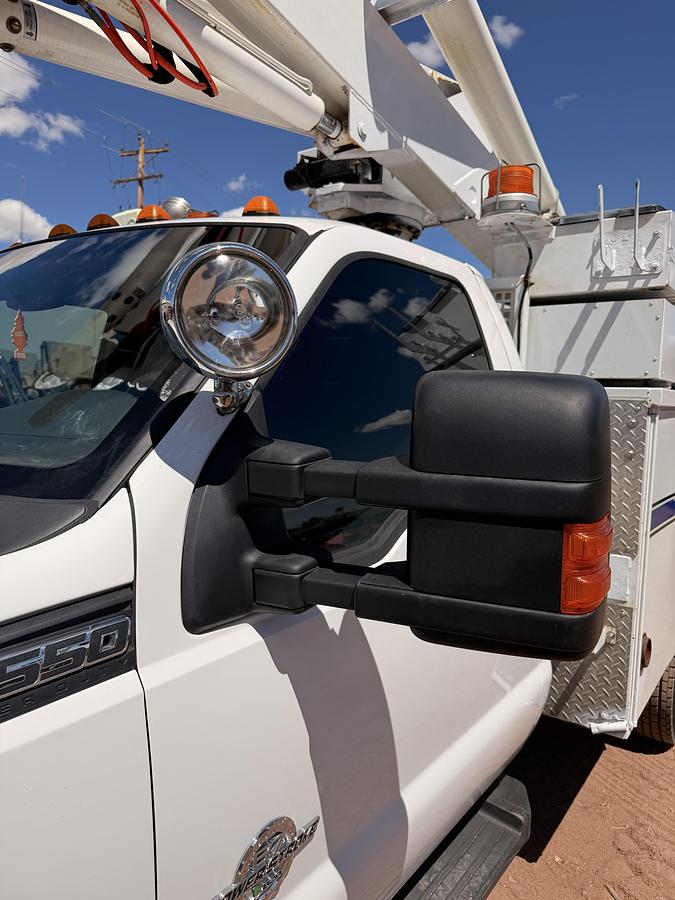 Used 2016 Ford F-550 Bucket Truck