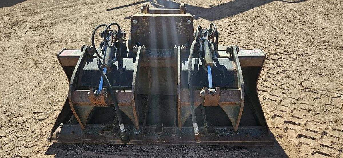 Used 75" Excavator Grapple Bucket