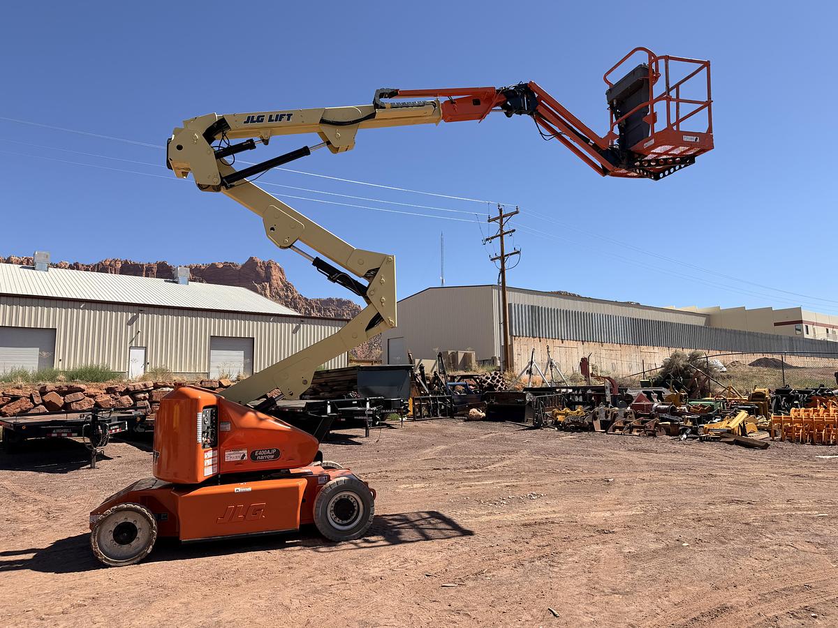 Used 2013 JLG Electric Articulating Boom Lift