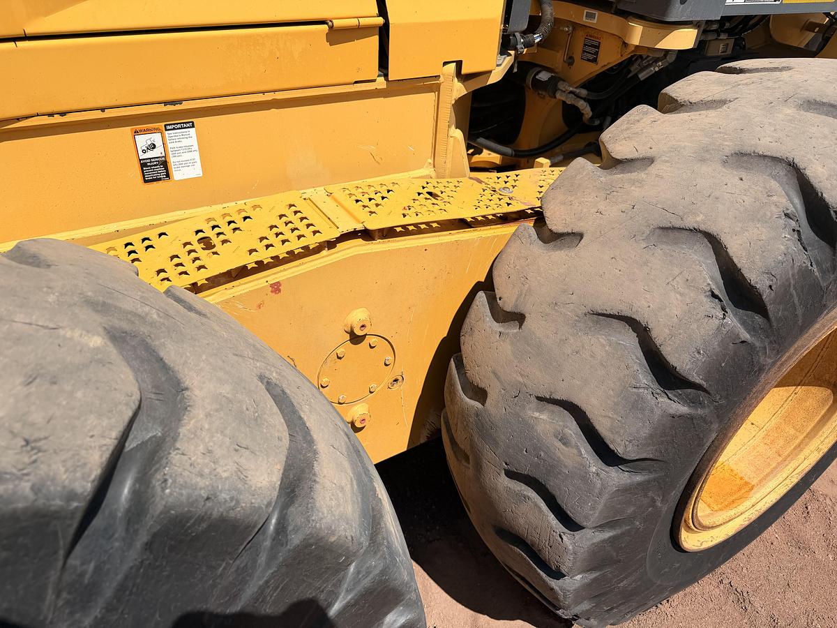 Used 2015 John Deere Grader