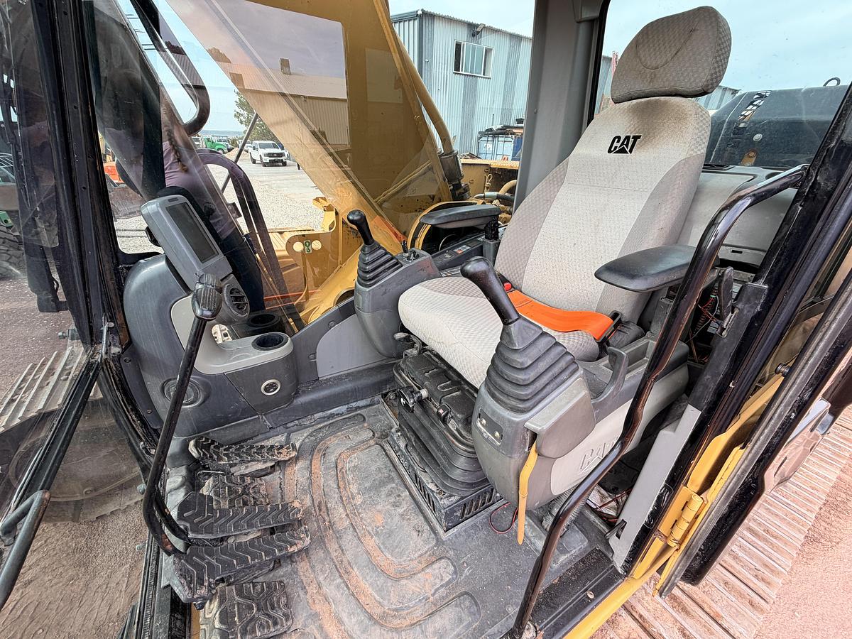 Used 2009 CAT 330D Excavator 