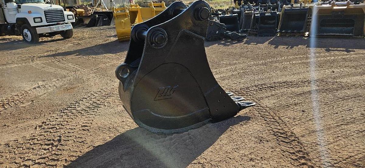 Used 24" Excavator Bucket