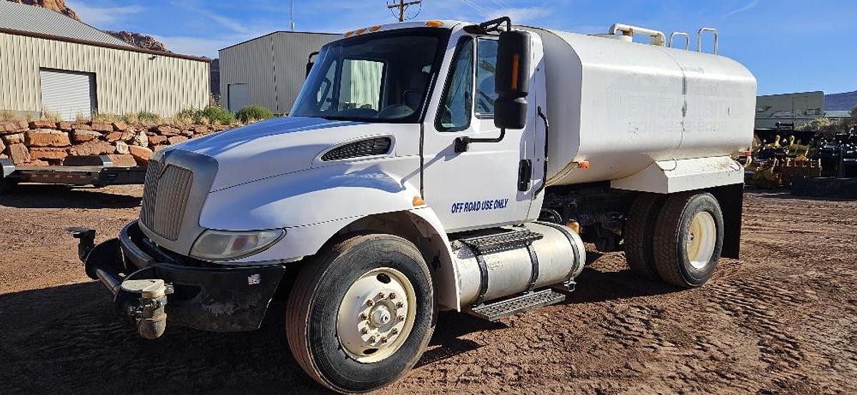 Used 2013 International 4300 Water Truck