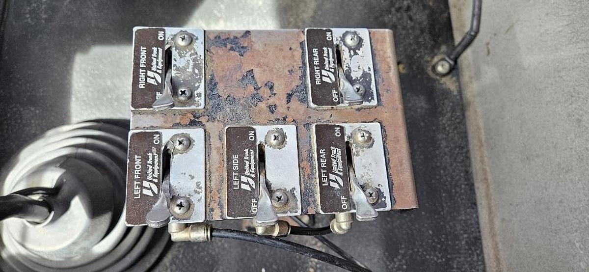 Used 2012 International Water Truck