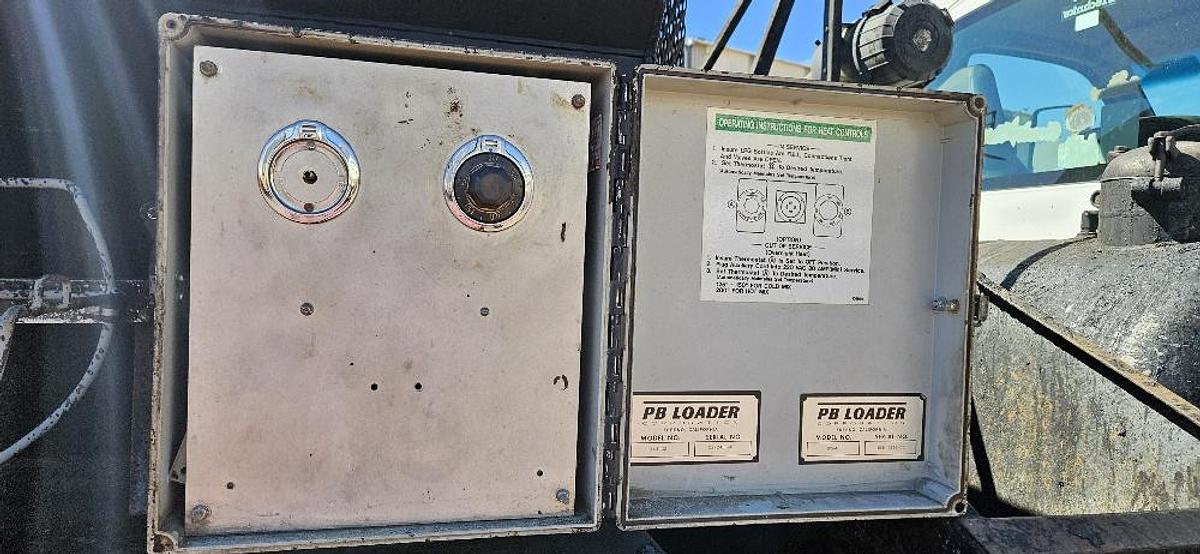 Used 2007 GMC Asphalt Patch Truck