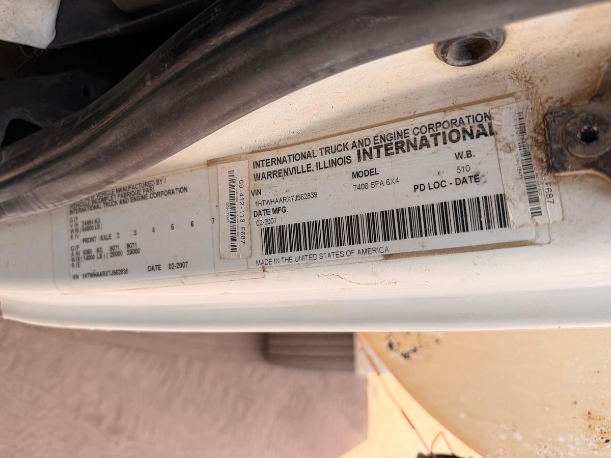 Used 2007 International 4000 Gallon Water Truck