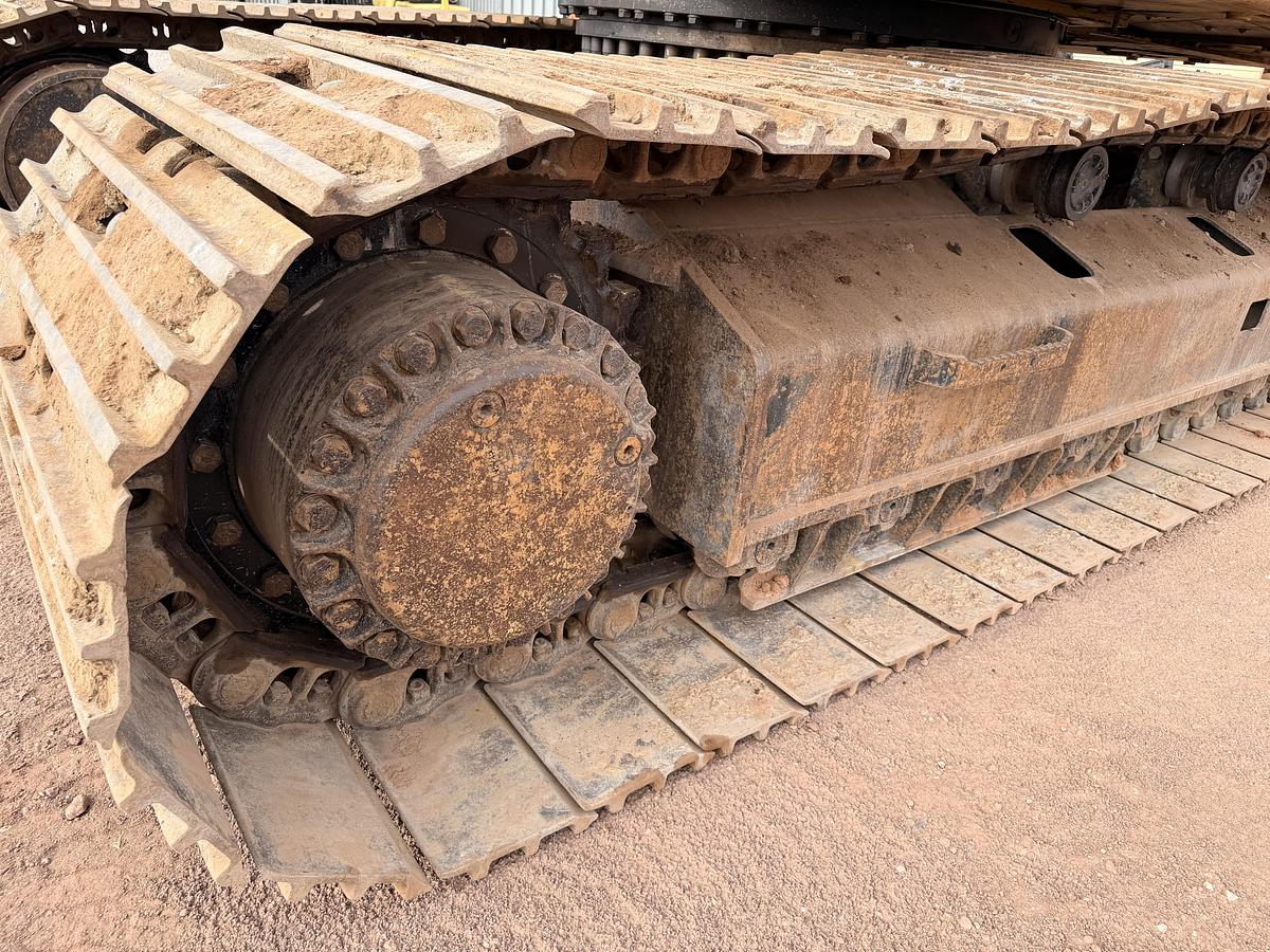 Used 2009 CAT 330D Excavator 