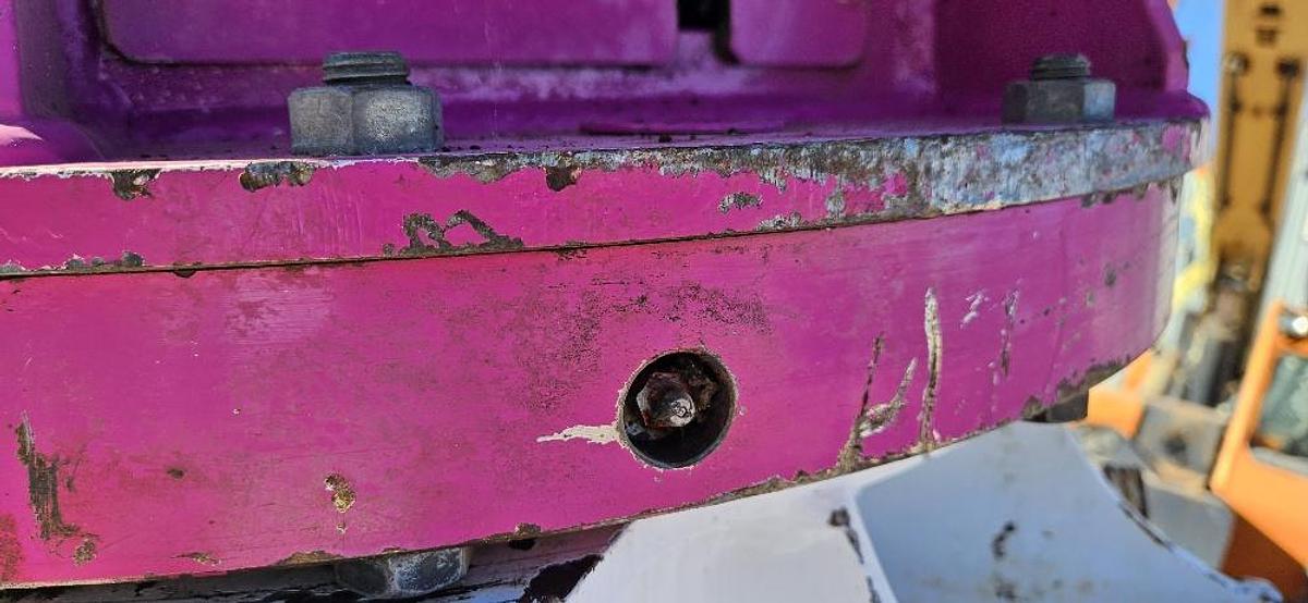 Used Rotating Excavator Grapple