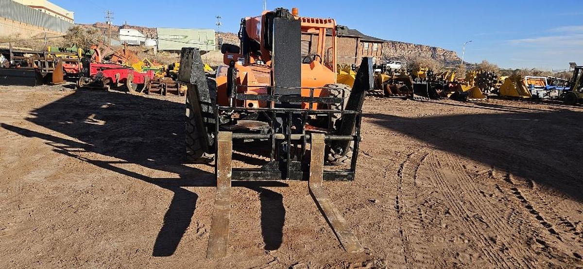Used 2018 Sky Track 1054 Telehandler