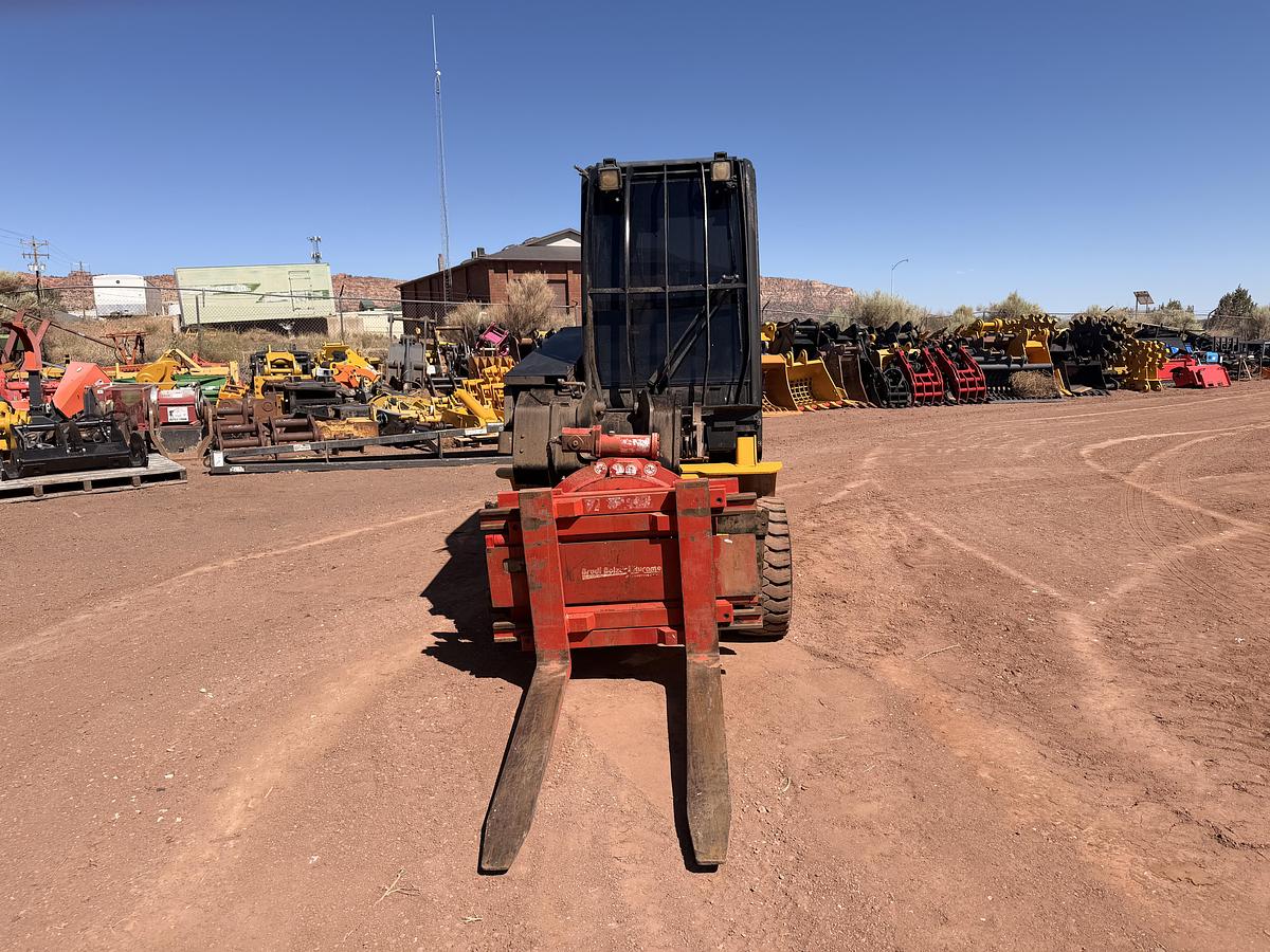 Used 2005 JCB TeleTruk Forklift