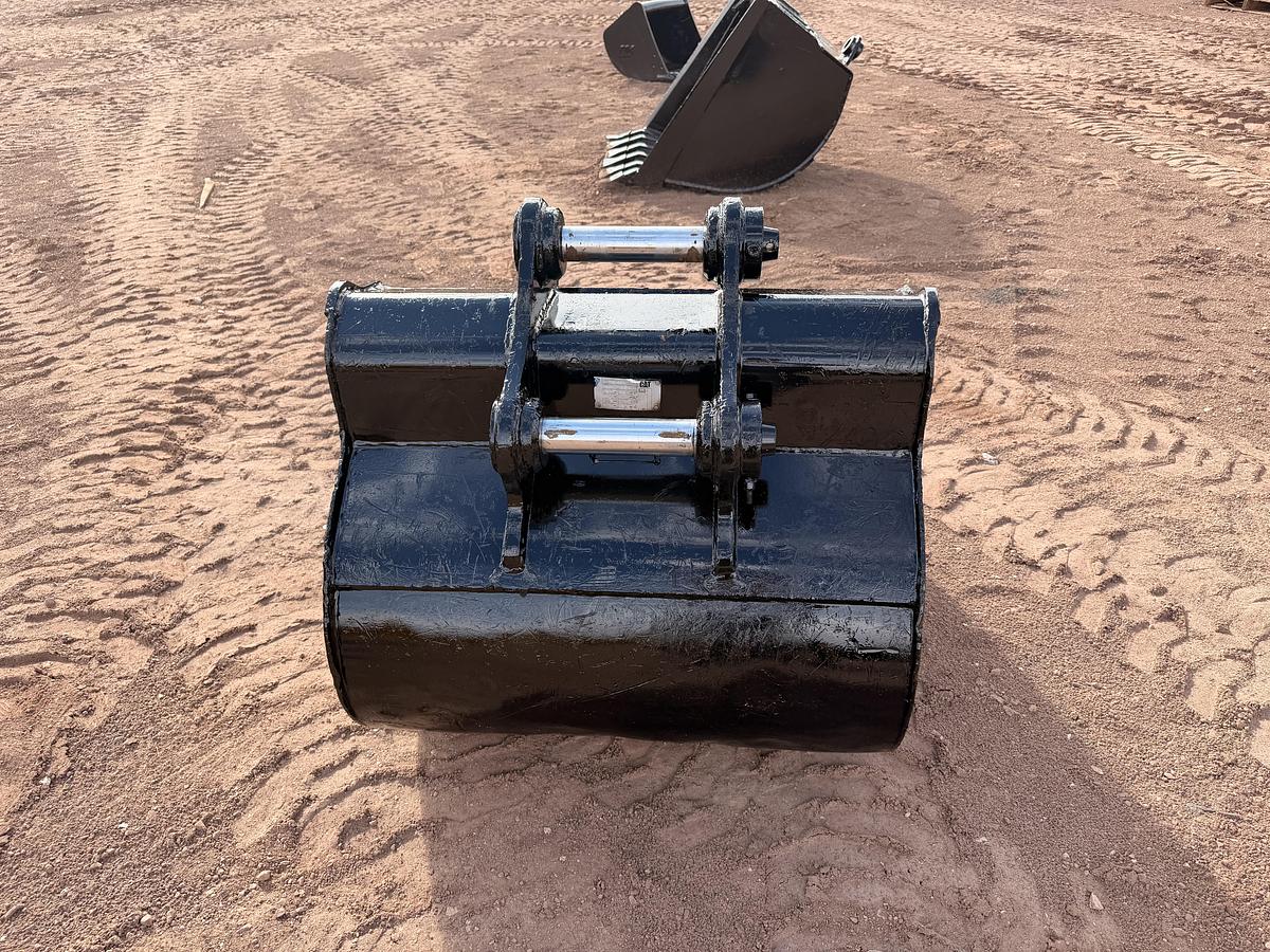 Used 36" CAT Excavator Bucket