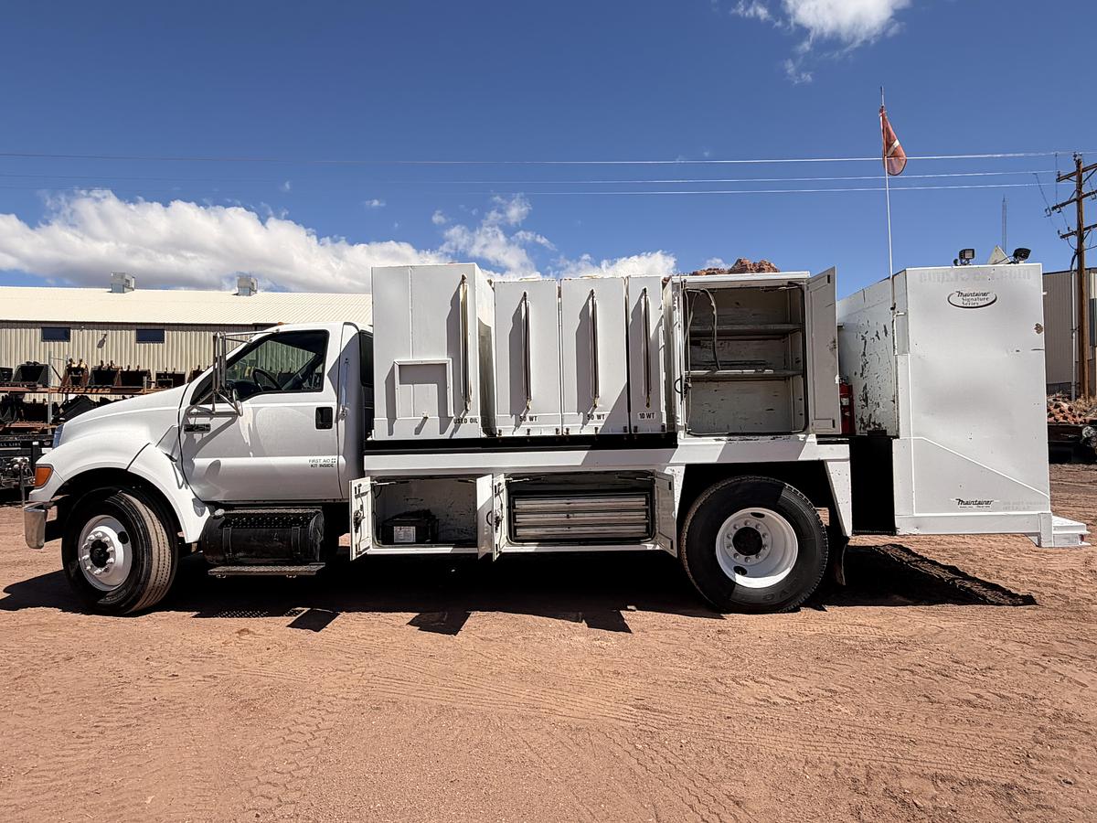 Used 2005 Ford F-750 Lube Truck