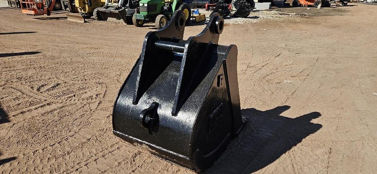 Used 36" Excavator Bucket