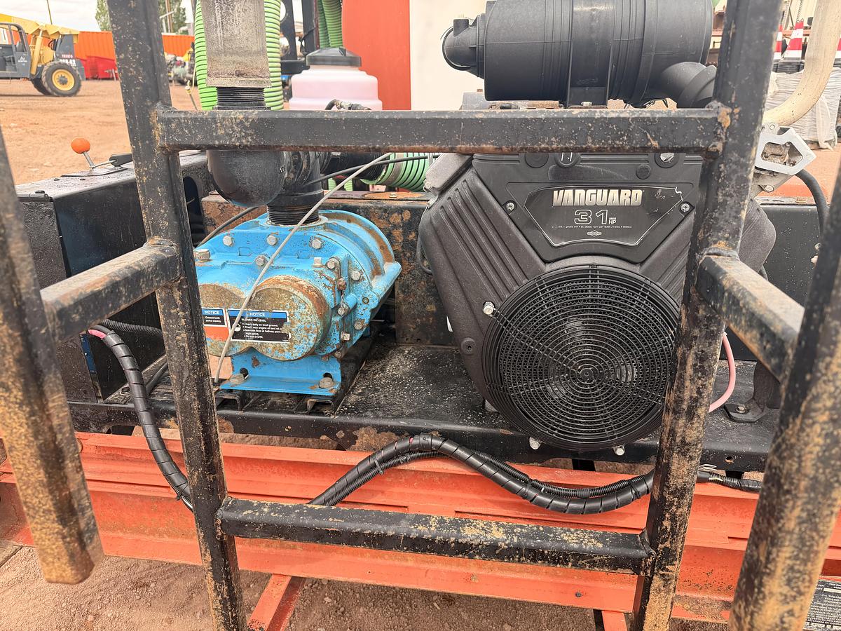 Used Ditch Witch FX25 Vacuum Trailer