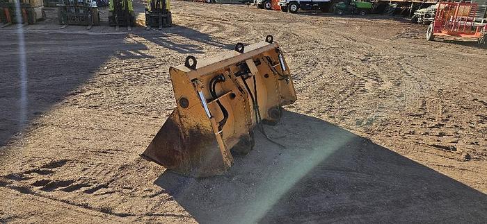 Used 93 inch Case Backhoe Bucket