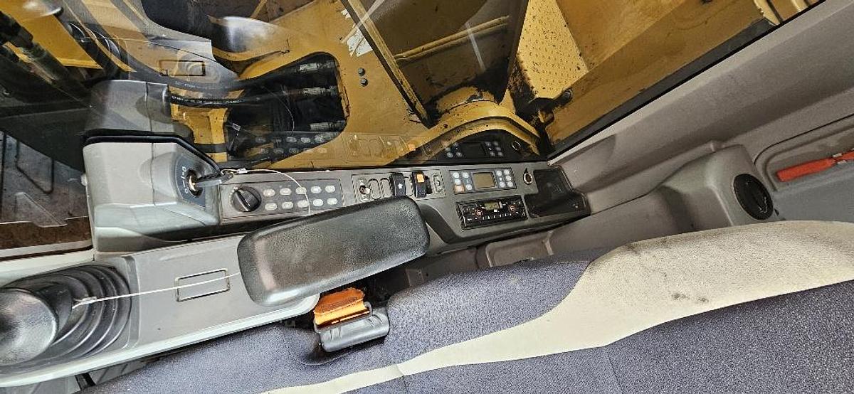 Used 2017 CAT 325F Excavator